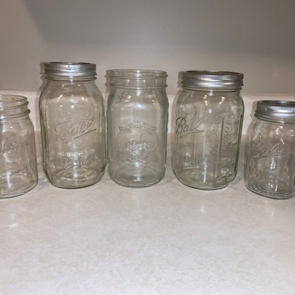 Set of 5 Ball glass jars, 32 oz. and 16 oz.
